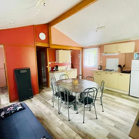 مكان تخييم 8 Pers Avec Terrasse - Api-1-52-1027 Camon (Languedoc-Roussillon)