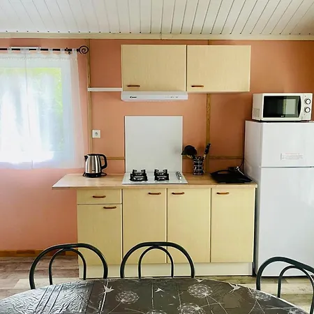 8 Pers Avec Terrasse - Api-1-52-1027 Camon (Languedoc-Roussillon)