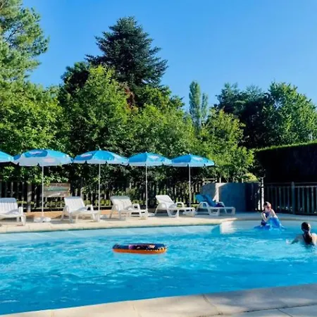 8 Pers Avec Terrasse - Api-1-52-1027 مكان تخييم *