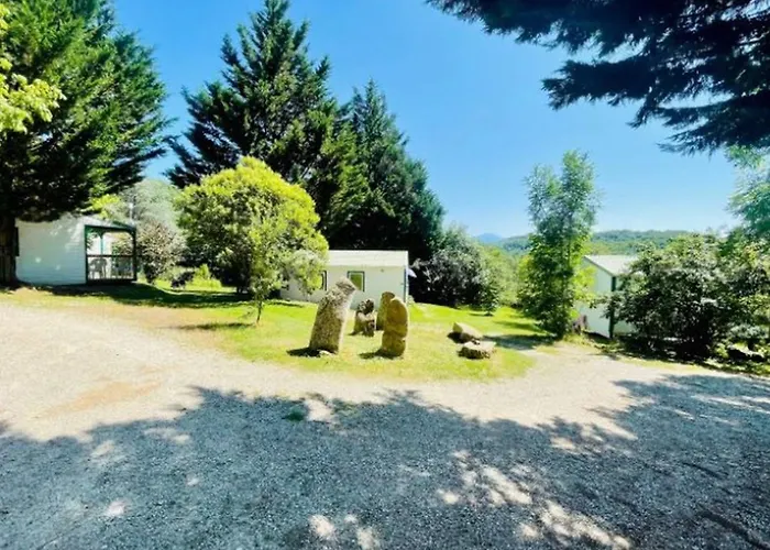 مكان تخييم 8 Pers Avec Terrasse - Api-1-52-1027 Camon (Languedoc-Roussillon)