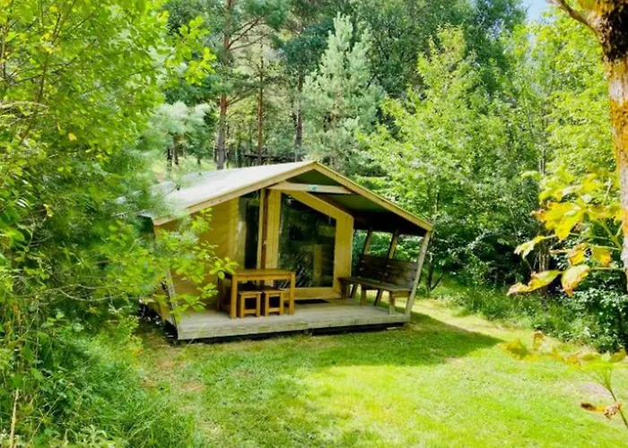 8 Pers Avec Terrasse - Api-1-52-1027 مكان تخييم *